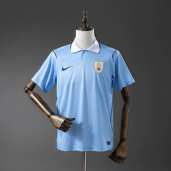 Camiseta de fútbol Uruguay 2026 LOCAL MANGA CORTA VERSION FAN